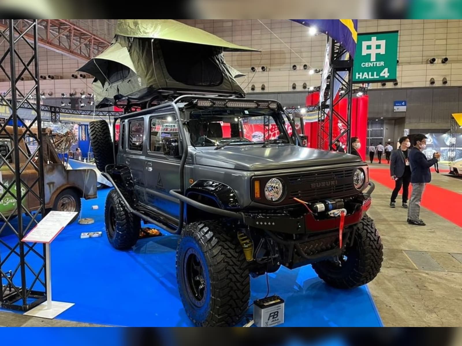 This Suzuki Jimny Converted Into a Monster Truck by Students in Japan Looks Lethal